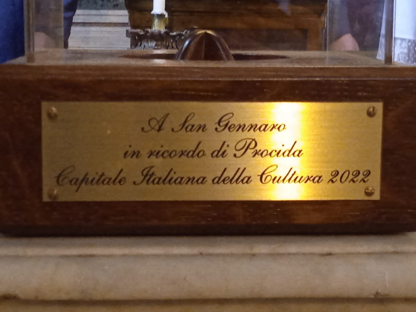 Mosaico per Procida: il vino fa sangue. Gaetano Cataldo ed il suo dono a San Gennaro.