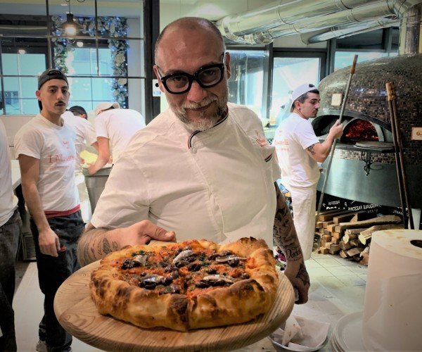 Pizza. La virata crunch di Francesco Martucci e il disincanto dell'allocco